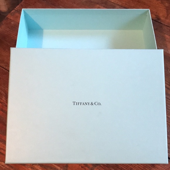 Tiffany & Co. Boxes bag paper and ribbons - Picture 6 of 9